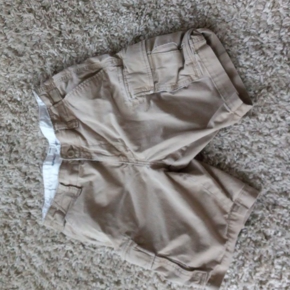 Khaki cargo shorts - Picture 1 of 1